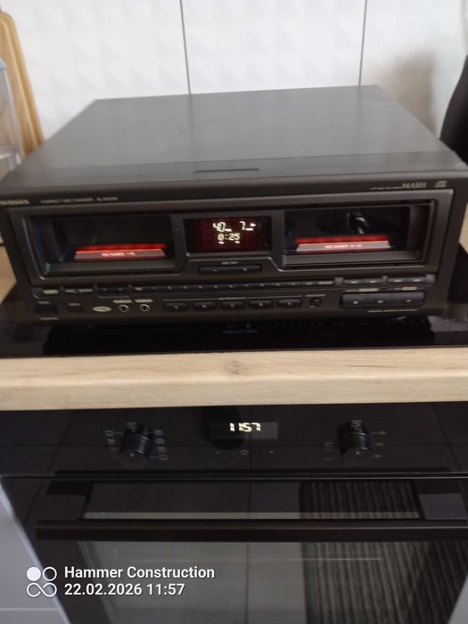 Sprzedam super zmieniarkę Technics sl-mc 410 z pilotem i cd textem