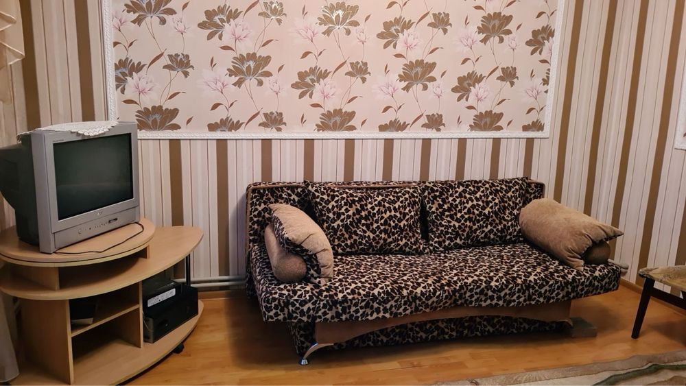 Здам пів будинку Звягель