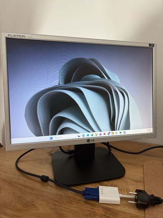 Monitor LG - modelo L192WS
