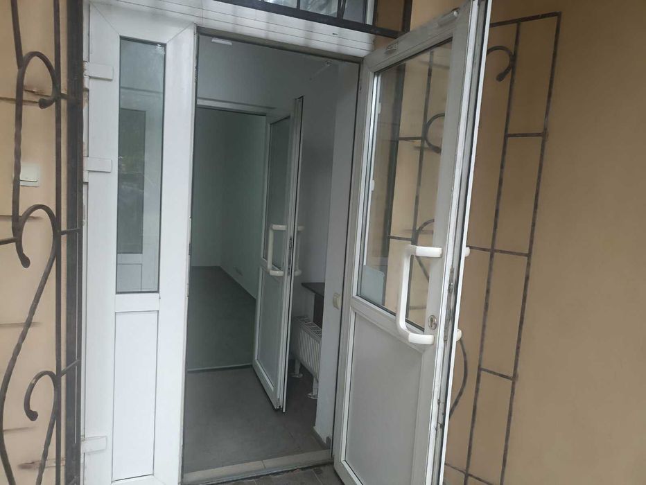 ТЕРМІНОВО!!!ОРЕНДА комерц. приміщення в центрі поч. вул.Шевченка