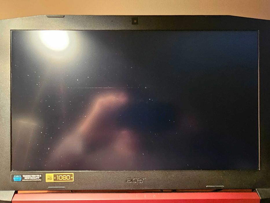 Acer Nitro 5 Ryzen 5 2500U + RX 560X, 8 GB RAM, SSD