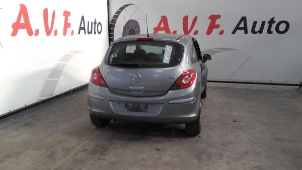Para peças OPEL Corsa D