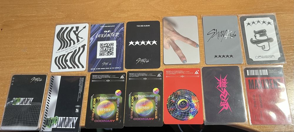 ТЕРМІНОВИЙ ПРОДАЖ! офіційні оригінальні картки stray kids