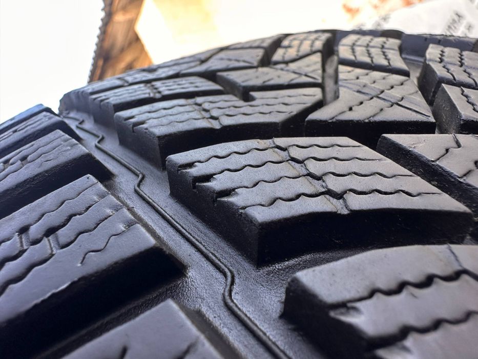 Шини 215/60 R 16 Dunlop Winter Sport 5. Зима пара. Колеса склад.