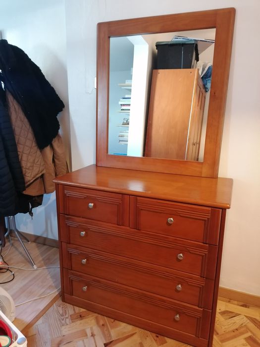 Mobília quarto solteiro (em pinho mel)