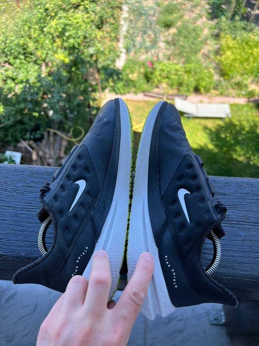 Кросівки Nike Air Winflo 9 Shield