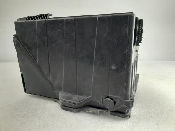 Base / caixa da bateria PEUGEOT Partner II