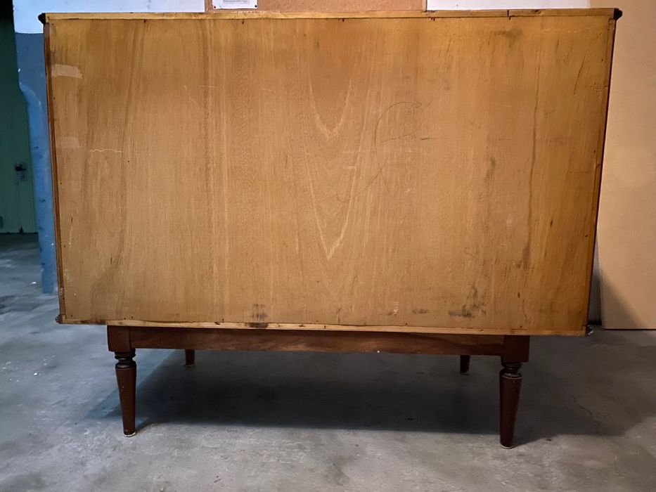 Cómoda vintage em madeira maciça