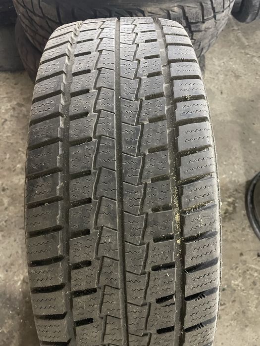 Шина одиночка, розпаровка Nexen 235/65/16C