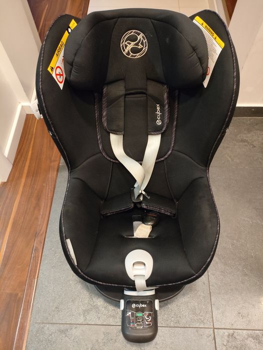 Fotelik samochodowy cybex sirona z i-size 0-18 kg  z bazą czarny