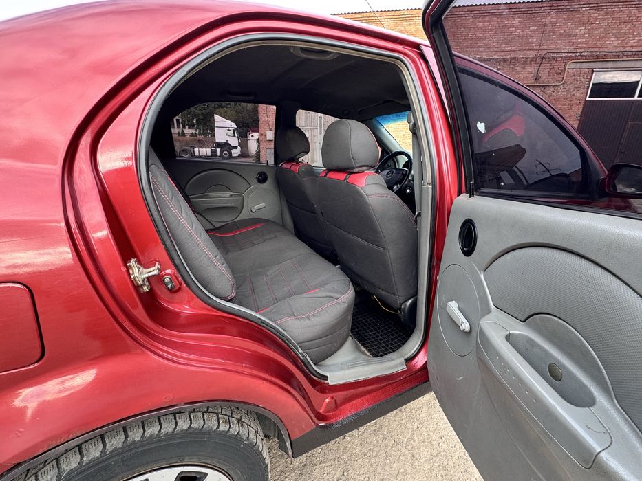 Продам економне авто газ бензин chevrolet Aveo