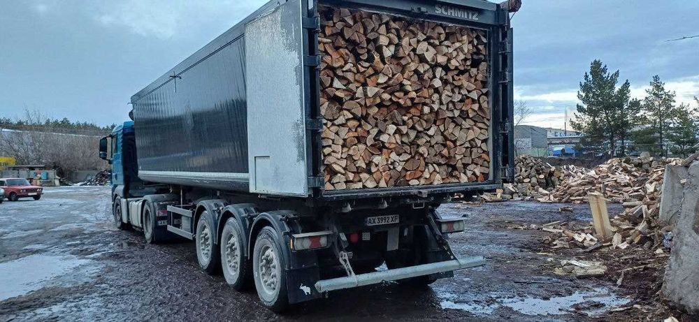 Дрова дубовые с доставкой КАМАЗом и ЗИЛом | От 4 до 50 складометров