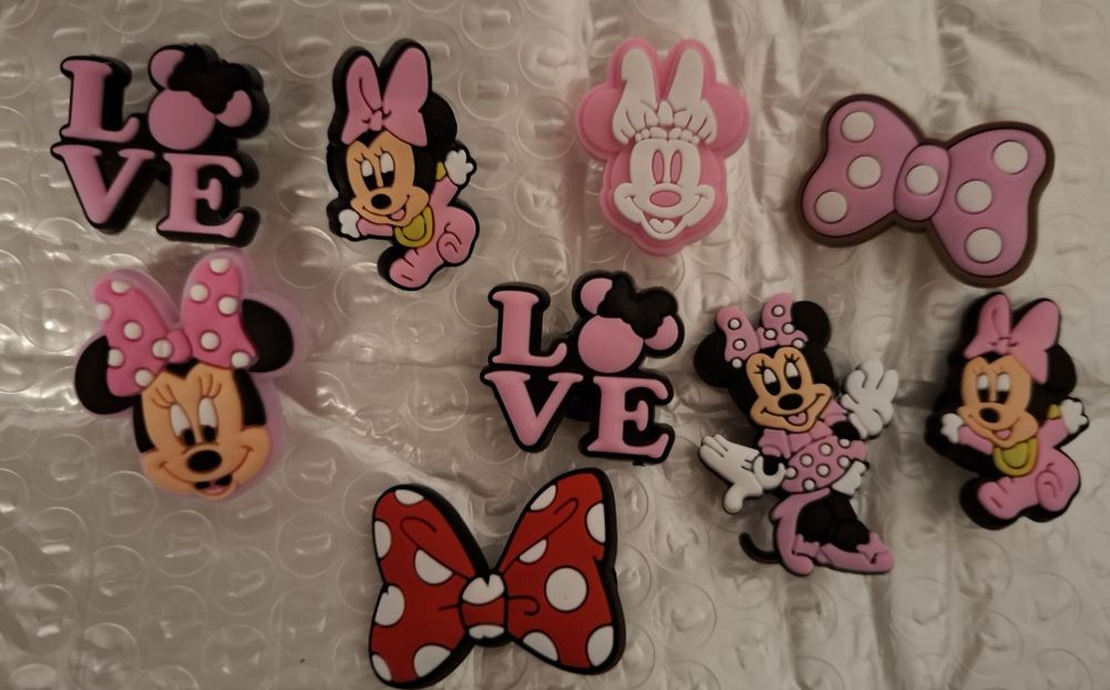 Przypinki wpinki do croksów Disney Mini Nowe  9 sztuk