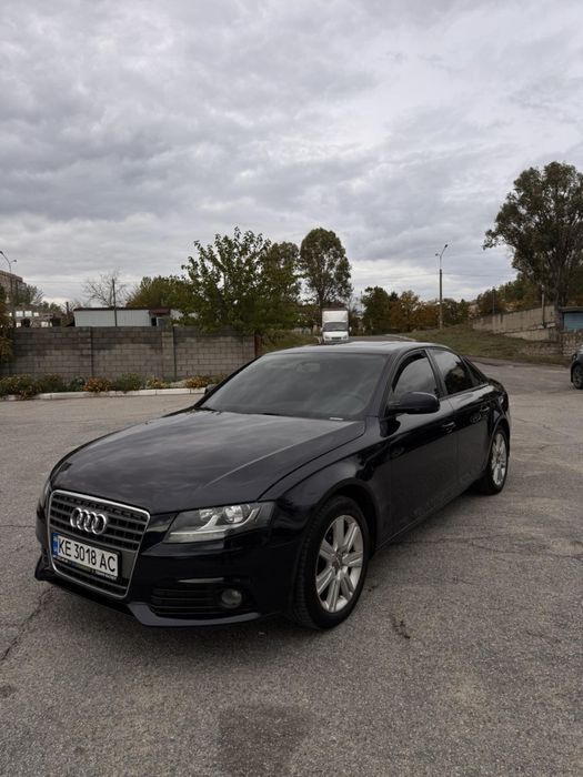 Audi A4 B8 Quattro 2.0t Срочно