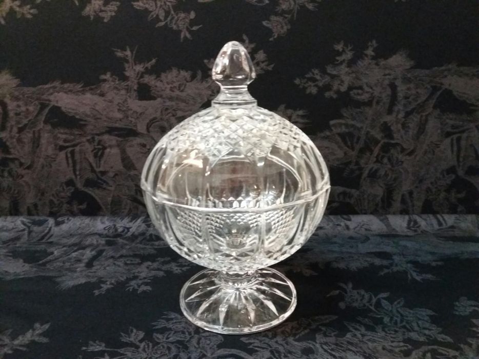 Bomboneira de cristal