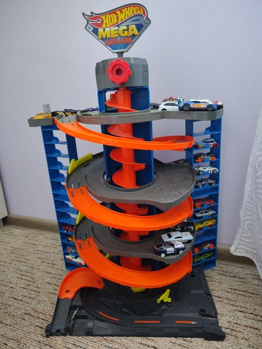Zjeżdżalnia hot wheels