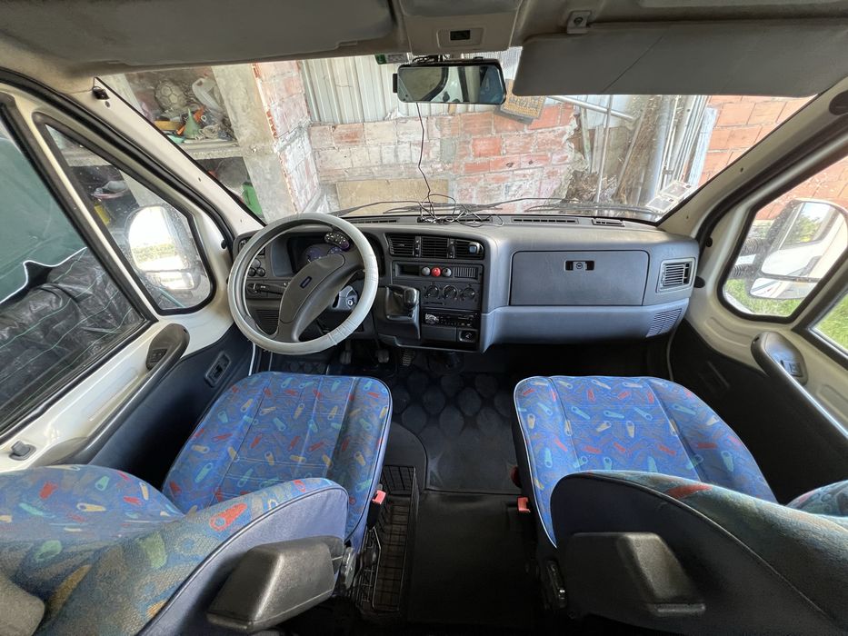 Autocaravana Fiat Ducato 2.8JTD Roller Team Corfu 235 **Nacional** 6 Lugares de viagem