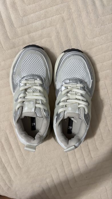 Кросівки zara 29