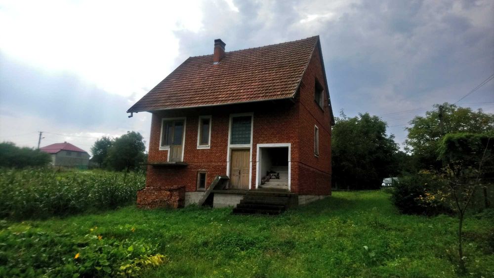 Продається будинок в с.Вовчатичі. Торг.