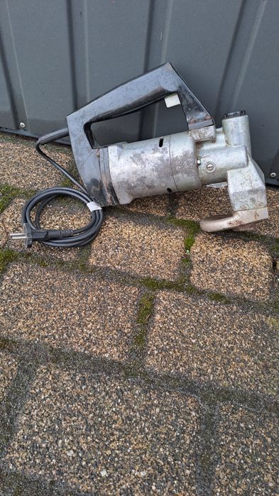 Celma elektryczne nożyce do blachy
