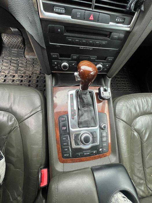 Продам Ауді Q7 в гарному стані!