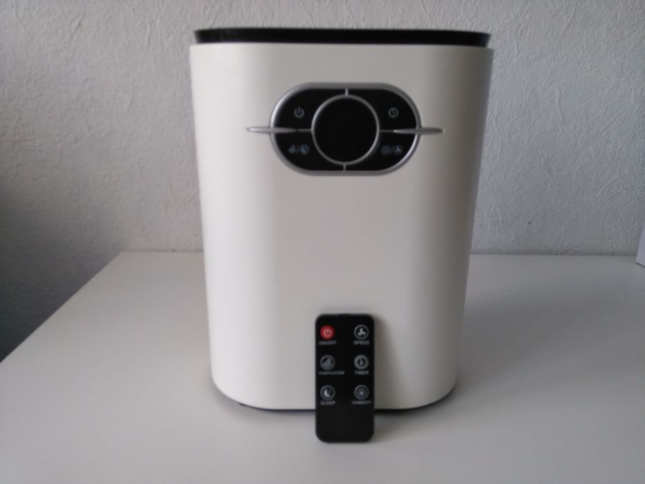 Osuszacz powietrza z wyświetlaczem jonizator wskaźnik wilgotności