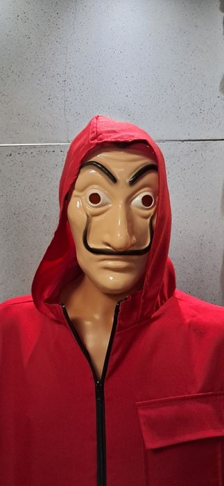 Strój przebranie kostium dom z papieru