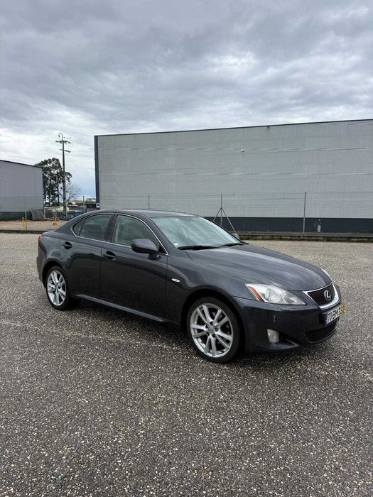 Lexus XE2 IS220D