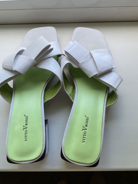 Босоніжкі жіночі нові
