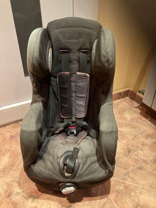 Cadeira auto em bom estado reclinavél dos  0/ 18 kg