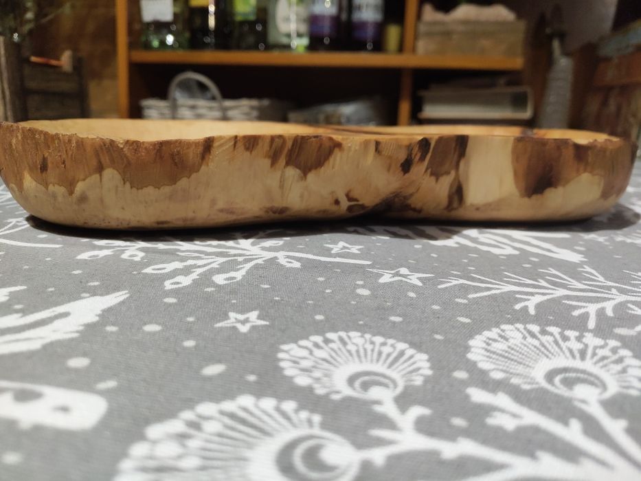 Podwójna misa drewniana ręcznie robiona