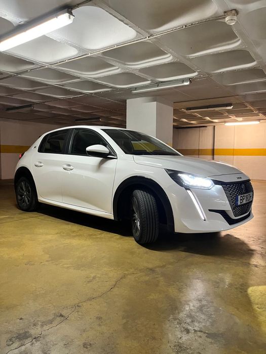 Peugeot e-208 Allure