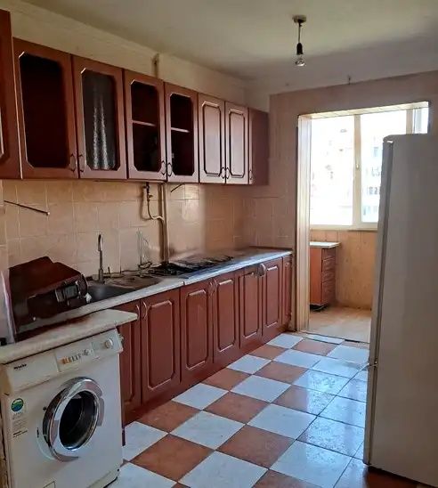 Продам 3х комнатную квартиру на Крымском бульваре.