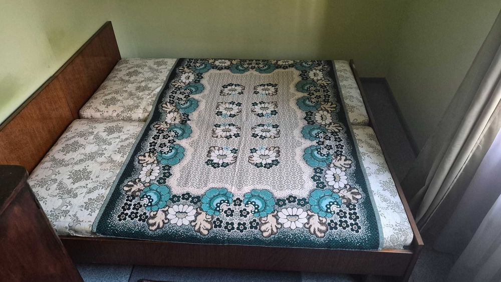 Продам вживані дерев'яні меблі