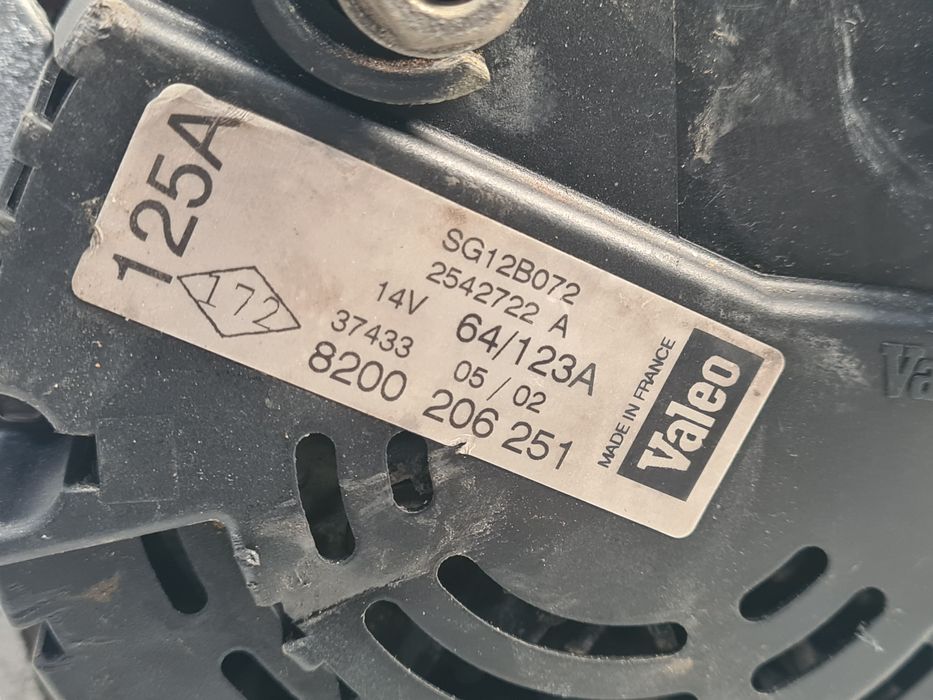 Alternador OPEL Vivaro A Combi (X83)