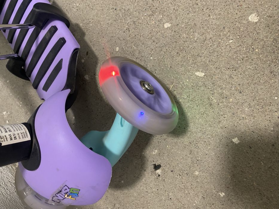Hulajnoga dziecięca Nils Fun 4 w 1 Black-Mint-Purple