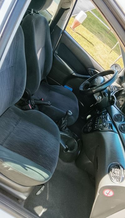 Ford focus gasolina 2000