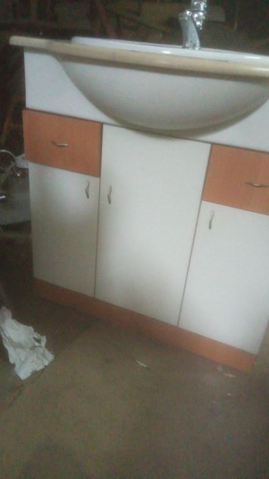 Moveis de casa de banho usados