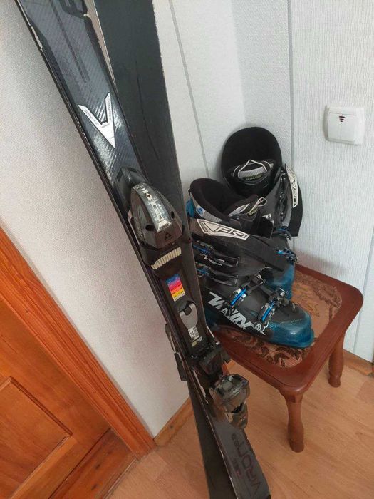 Гірськолижний комплект Лижі Fischer Viron 8.8 з черевиками 8 XTR.