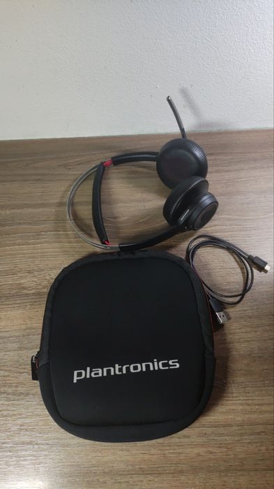 Бездротові навушники *Plantronics*  *Focus* *Bluetooth* з чохлом у від