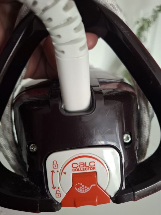 Żelazko parowe Tefal TurboPro Anti-Calc 2600W
Żelazko parowe Tefal Tur