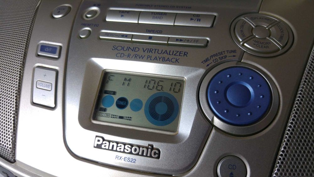 Panasonic RX-ES22 Portable Stereo CD System. Робочий, з пультом д/к.
