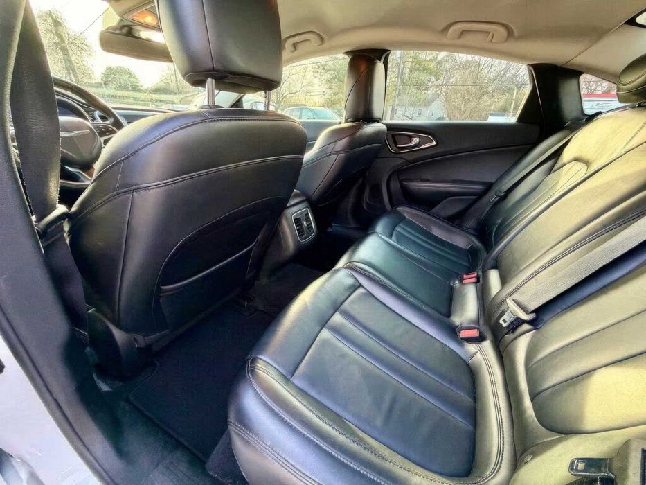 Chrysler 200 C      2015