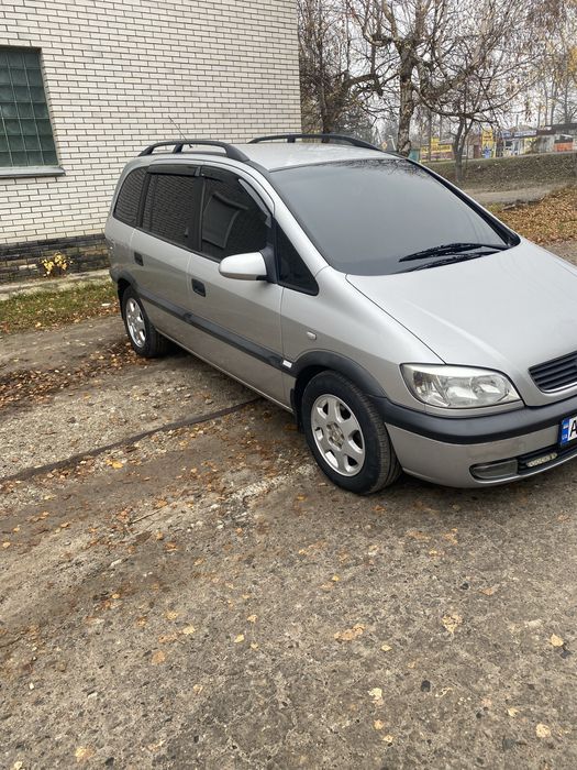 Продам Opel Zafita