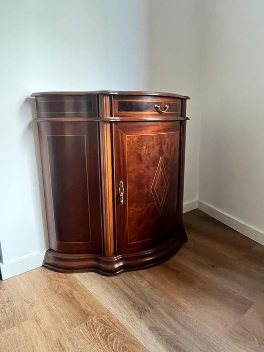 Móvel - garrafeira clássico