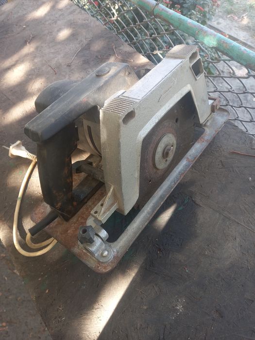 Продам паркетную пилу