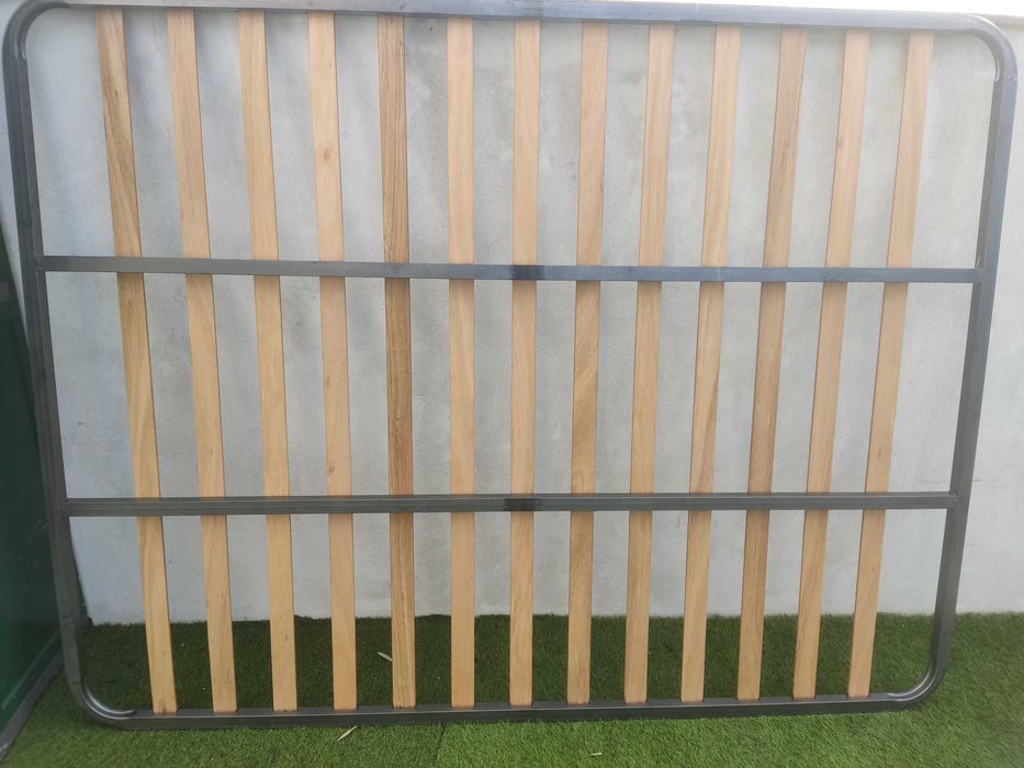 Estrado de cama 150x195 – Usado em bom estado