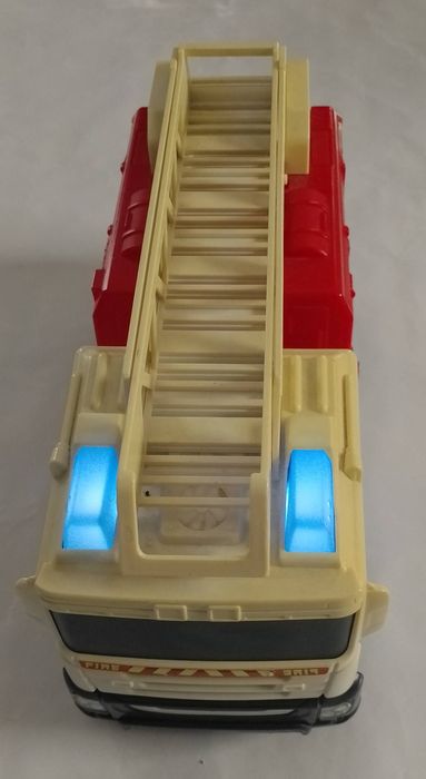 Straż pożarna ze światem i dźwiękiem