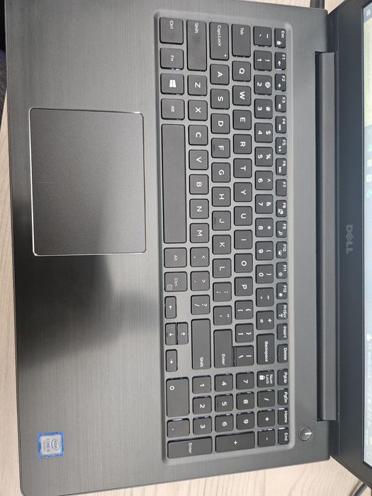 Dell	Vostro 5568 i5-7200U/8Gb DDR4/ SSD 256Gb /15.6" IPS/метал корпус