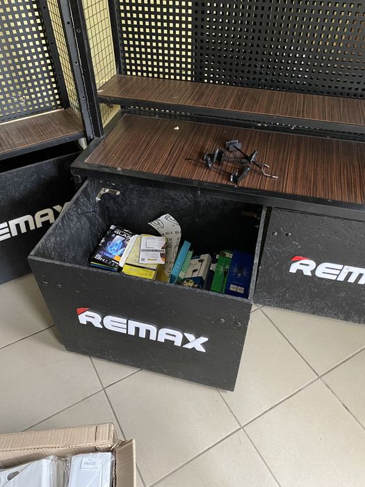 Стійка для магазину, вітрини для магазину